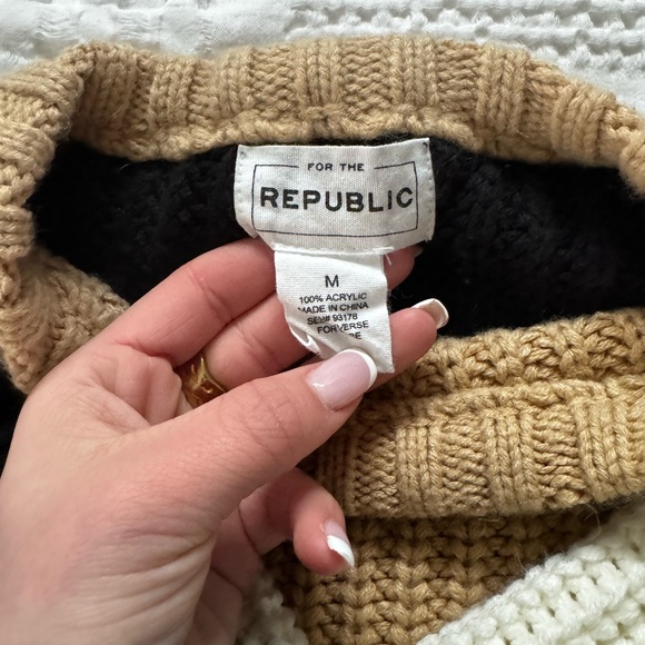 Sweater - Picture 2 of 2